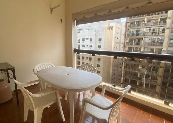 2 Dorm L Piscina L Sauna L Garagem L 200M Da Praia Das Pitangueiras Guarujá